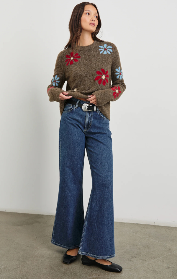 Anise Sweater in Winter Floral