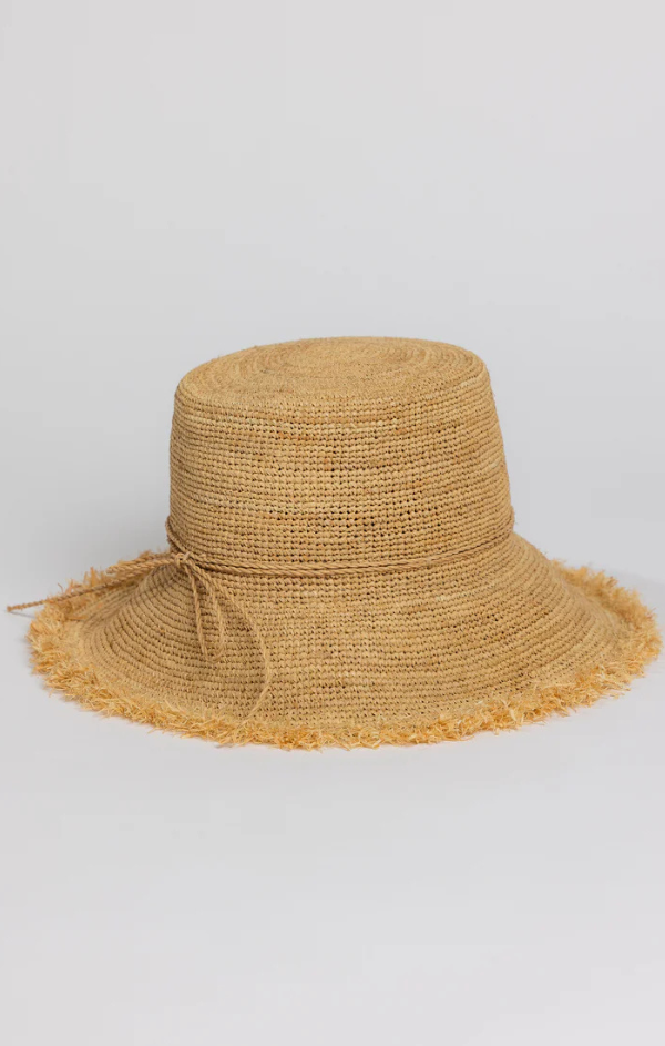 Packable Raffia Bucket