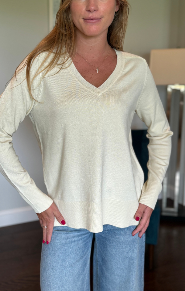 V Neck Hi-Low Pullover