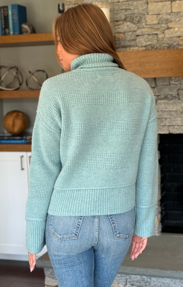 Textured Cashmere Turtleneck