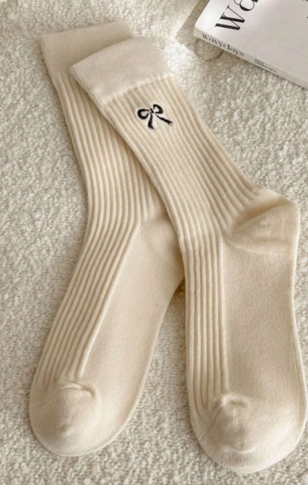 Embroidered Bow Socks