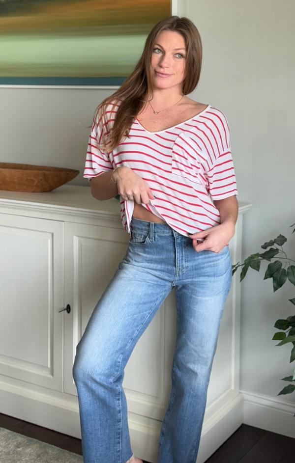 Crop V Neck Pocket Tee